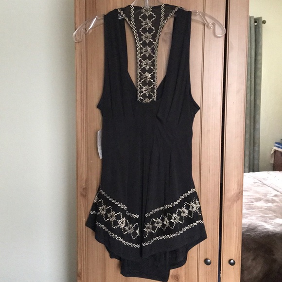 Beautiful “Free People” Black Top with Gold detail - Picture 2 of 7